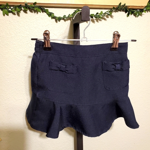 Izod Other - Girls Izod skirt. Size 4. Navy
